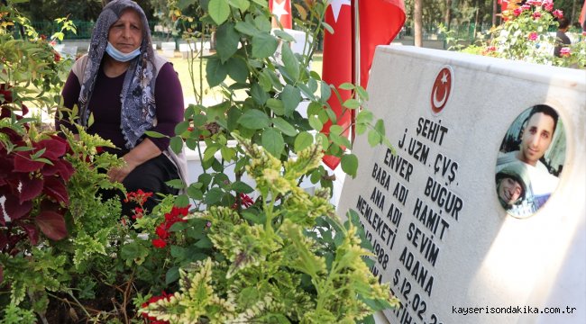 Adana'da şehitliklerde hüzünlü bayram 