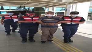 Antalya'da hakkında kesinleşmiş hapis cezası bulunan firari hükümlü yakalandı