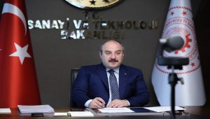 Bakan Varank, Endonezyalı mevkidaşıyla kritik iş birliği konularını görüştü
