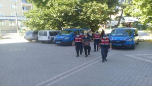 Bursa'da kablo çaldıkları iddia edilen 6 şüpheliden 2'si tutuklandı