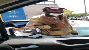 Denizli'de engelli görünümlü dilenci jandarmaya yakalandı 