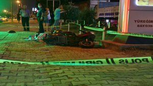 Elektrikli bisikletten düşerek başını kaldırıma çarpan kişi öldü