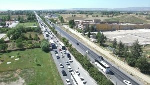 Eskişehir'de bayram tatili trafiğine "drone" ile denetim