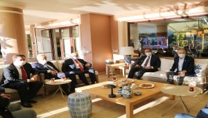 Gençlik ve Spor Bakanı Kasapoğlu'ndan Mustafa Cengiz'e "geçmiş olsun" ziyareti