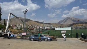 Hakkari'de 1000 kişilik tribün yapımına başlandı