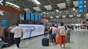 İstanbul'daki havalimanlarında Kurban Bayramı yoğunluğu