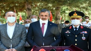 Jandarma Genel Komutanı Orgeneral Çetin, Kırıkkale'de şehitliği ziyaret etti