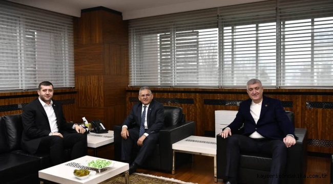 Kayseri Haberleri: Baki Ersoy'dan Büyükkılıç'a eleştiri, Mustafa Yalçın'a Övgü