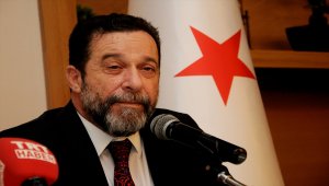 KKTC'de Serdar Denktaş cumhurbaşkanlığı seçimi için adaylığını açıkladı