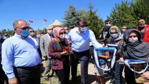 Kurban Bayramı arifesinde şehitlik ziyaretleri