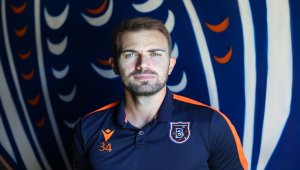 Mert Günok: "Manchester United'a karşı Old Trafford'da oynamayı çok isterdim"