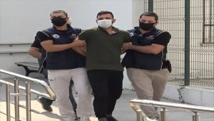 Adana'da, metropollerde sansasyonel bombalı eylem hazırlığında olduğu belirlenen ve 35 kilo 650 gram TNT ile yakalanan PKK'lı terörist ile aynı soruşturmada gözaltına alınan 9 kişiden 6'sı tutuklandı.
