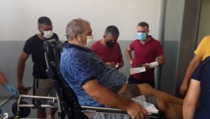 Adana'da silahlı saldırıya uğrayan baba ve oğlu yaralandı