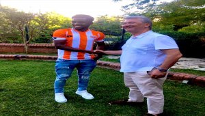 Adanaspor, Burkina Fasolu futbolcu Adolphe Belem'i transfer etti