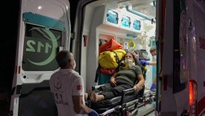 Adıyaman'da otomobil şarampole devrildi: 5 yaralı