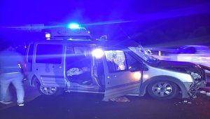 Afyonkarahisar'da zincirleme trafik kazası: 1 ölü, 3 yaralı