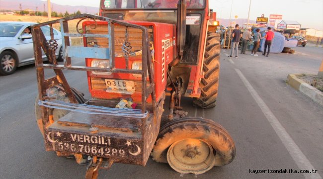 Afyonkarahisar'da zincirleme trafik kazası: 4 yaralı