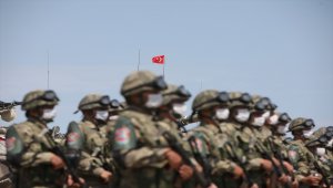 Akar ve TSK komuta kademesi Bakü'de