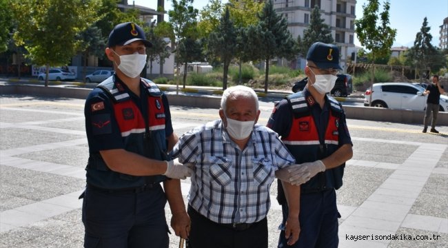Aksaray'da 77 yaşındaki kişi tartıştığı eşini tabancayla yaraladı