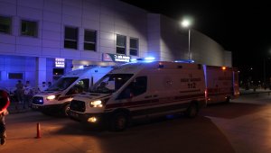 Aksaray'da iki otomobil çarpıştı: 2 ölü, 4 yaralı 