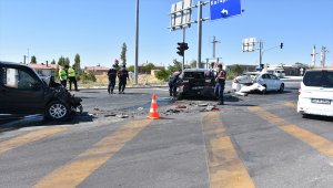 Aksaray'da zincirleme kaza: 3 yaralı
