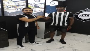 Altay, Armand Gnanduillet'i transfer etti