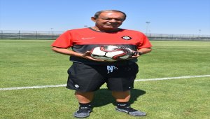 Altay Teknik Direktörü Yücel İldiz: "Ön hazırlık dönemi olarak her şey iyi gidiyor"