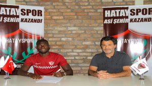 Atakaş Hatayspor, Isaac Sackey'i transfer etti