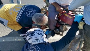 Ayağı motosikletin pedalına sıkışan sürücüyü AFAD kurtardı