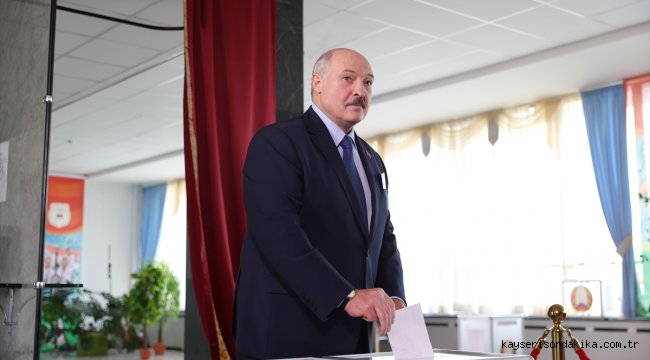 Belarus Cumhurbaşkanı Lukaşenko: "Bu seçim en zorlarından biri"