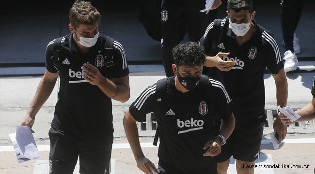 Beşiktaş kafilesi Selanik'te
