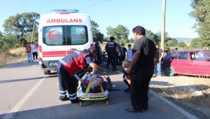 Bilecik'te cenaze dönüşü kaza yapan araçtaki 5 kişi yaralandı