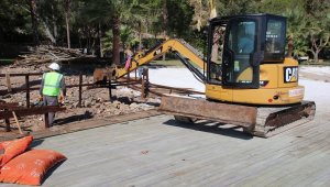 Bodrum'daki "hassas alan"da bulunan son işletme de yıkılıyor
