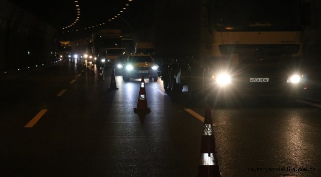 Bolu Dağı Tüneli'ndeki kaza ulaşımı aksattı