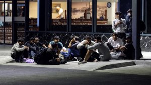 Bosna Hersek'teki karmaşık siyasi yapı göçmenleri de etkiledi