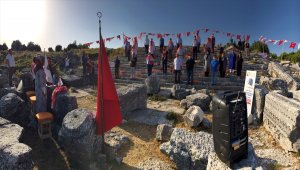 Bucak Belediye Meclisi, 2 bin 600 yıllık antik kentte toplandı