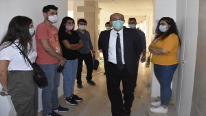 Büyükelçi Çakıl Beyrut'taki patlamadan etkilenen Türk kurumlarını ziyaret etti