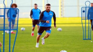 Çaykur Rizesporlu futbolcu Boldrin: "Avrupa Ligi'nde oynayacağımıza inanıyorum"