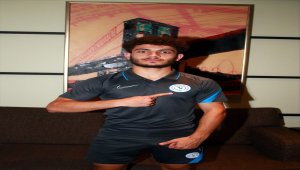 Çaykur Rizesporlu futbolcu Mithat Pala: "Süper Lig'e transfer olmak en büyük hayalimdi"