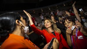 CHP Kadın Kolları Genel Başkanlığına Aylin Nazlıaka seçildi