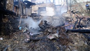 Çorum'da bir evde çıkan yangında 4'ü çocuk 5 kişi hayatını kaybetti