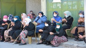 Çorum'daki yangında ölen iki kardeşin cenazesi Balıkesir'de defnedildi