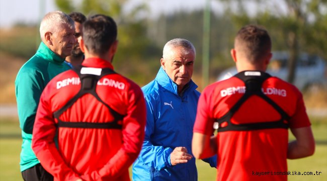 Demir Grup Sivasspor'da yeni sezon hazırlıkları