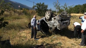 Denizli'de otomobil şarampole devrildi: 1 ölü, 3 yaralı