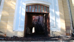 Denizli'de yangında zarar gören tarihi okul restore edilecek
