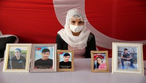 Diyarbakır annesinin, "Oğlum Roşat, yeter artık Allah rızası için dön gel" feryadı
