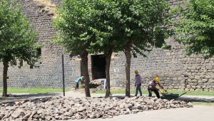 Diyarbakır Büyükşehir Belediyesi, tarihi surlardaki 6 burcu restore edecek
