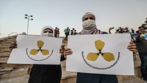 Doğu Guta'daki kimyasal silah katliamı İdlib'de protesto edildi
