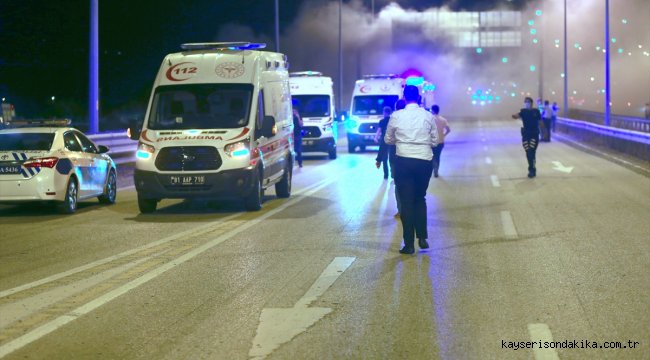 Düzce'de ambulans şarampole devrildi 3'ü sağlıkçı 4 kişi yaralandı
