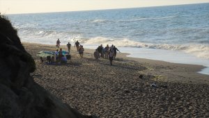Düzce'de boğulma tehlikesi geçiren iki kişi hastaneye kaldırıldı